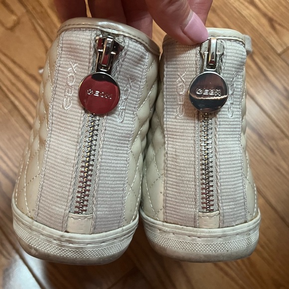 Super cool quilted pattern GEOX high tops - Picture 2 of 7